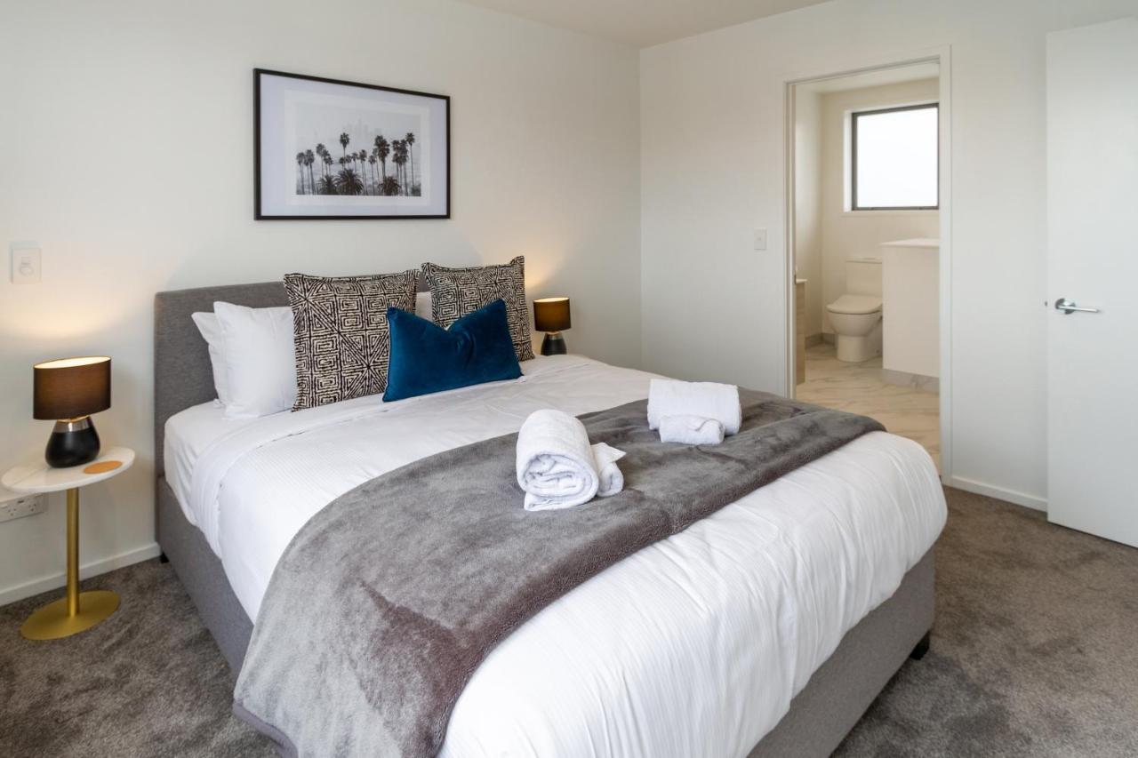 Upper Riccarton Dream - 2 Bed 2 Bath W/Carpark Daire Christchurch Dış mekan fotoğraf