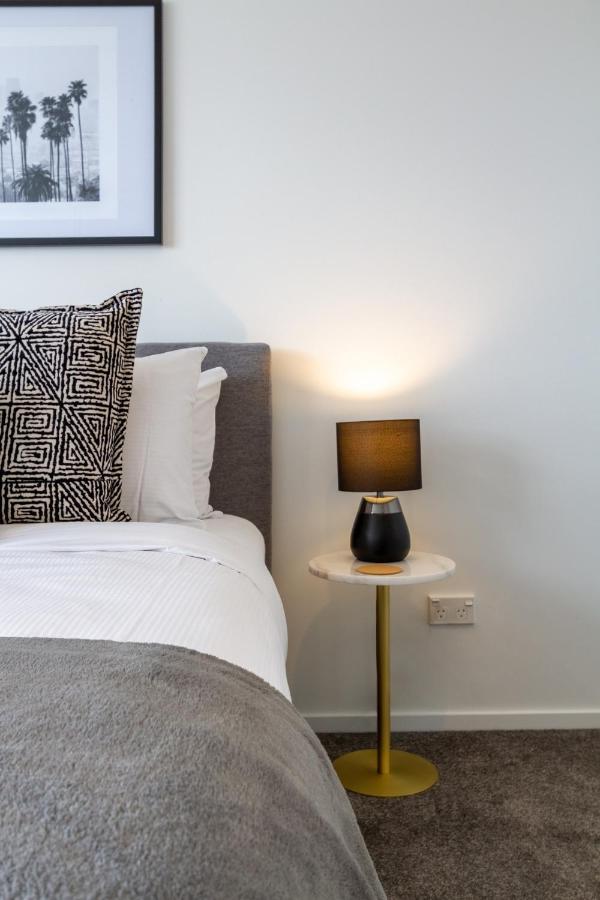 Upper Riccarton Dream - 2 Bed 2 Bath W/Carpark Daire Christchurch Dış mekan fotoğraf