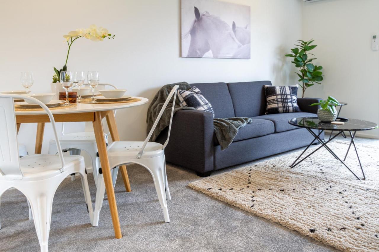 Upper Riccarton Dream - 2 Bed 2 Bath W/Carpark Daire Christchurch Dış mekan fotoğraf