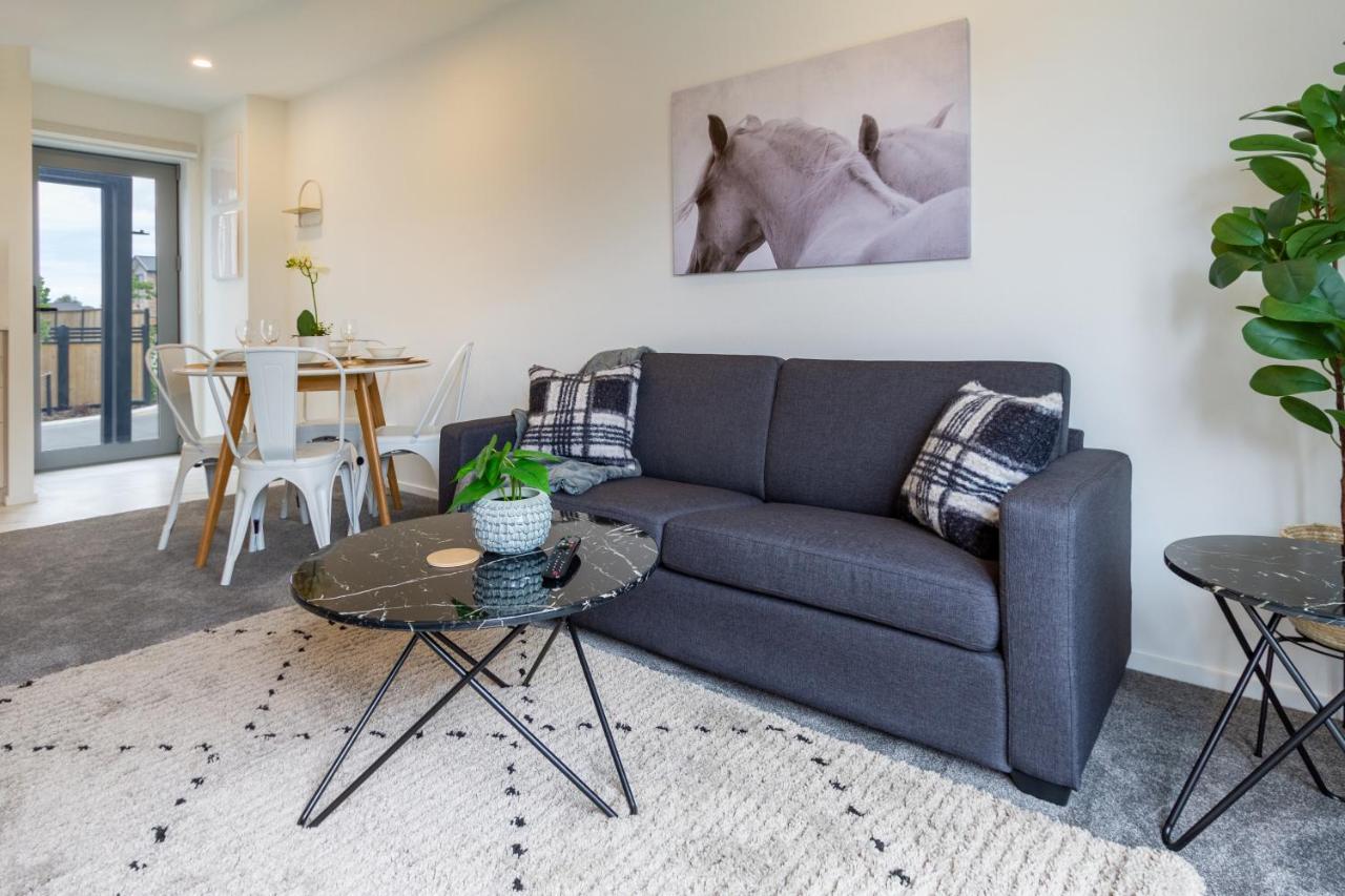 Upper Riccarton Dream - 2 Bed 2 Bath W/Carpark Daire Christchurch Dış mekan fotoğraf