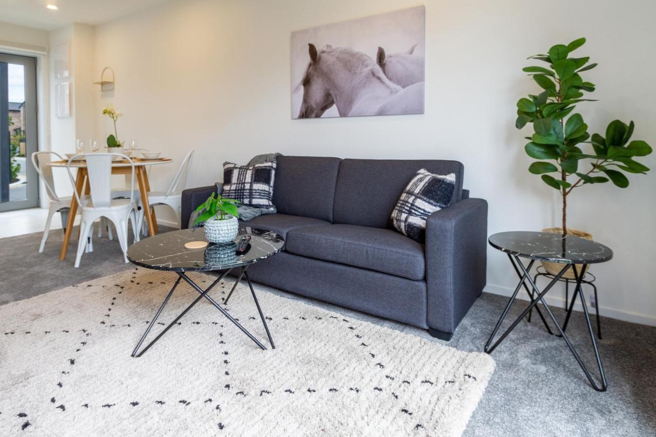 Upper Riccarton Dream - 2 Bed 2 Bath W/Carpark Daire Christchurch Dış mekan fotoğraf