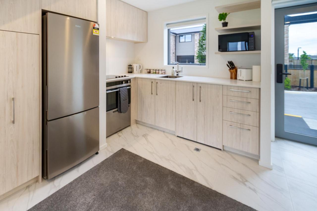 Upper Riccarton Dream - 2 Bed 2 Bath W/Carpark Daire Christchurch Dış mekan fotoğraf